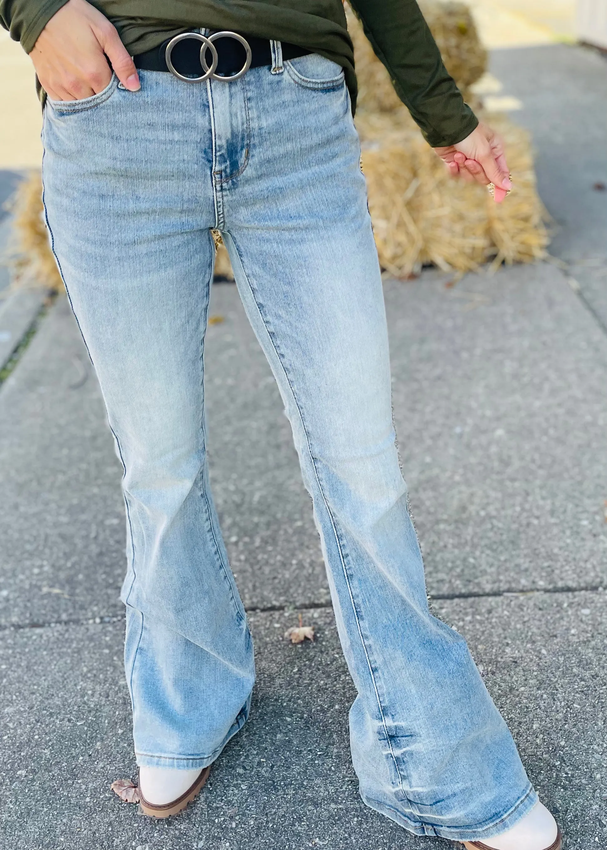 Judy Blue JB88655 Mid Rise Flare Jean