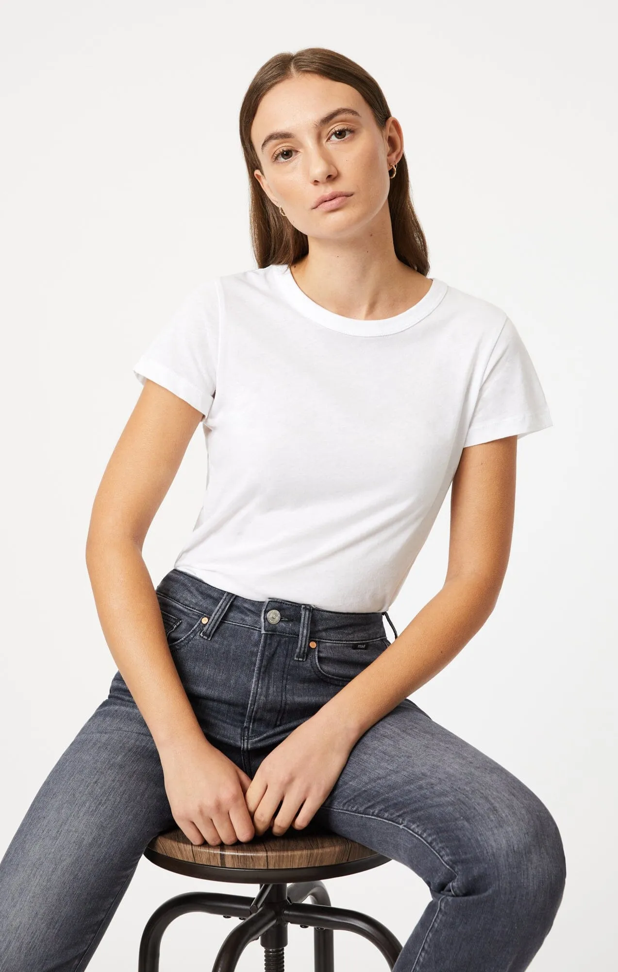 SLIM CREW NECK T-SHIRT IN WHITE